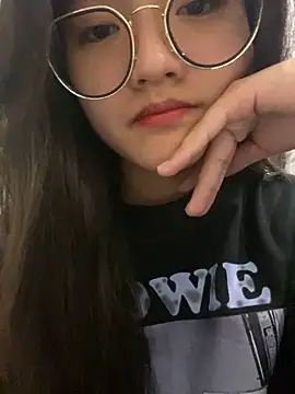 Krixxi22 online show from December 17, 3:39 pm