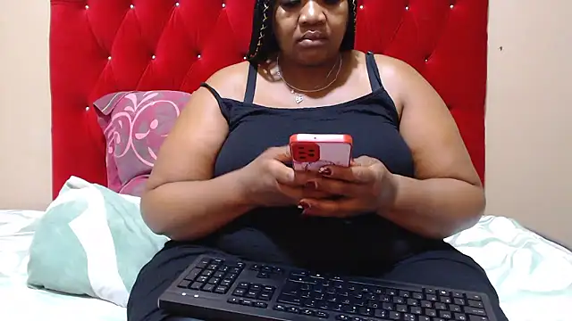 MIGHTYASSS online show from January 17, 8:30 am