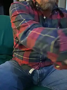 Snapshot of Realybigdill chatting on October 30, 2:13 am Realybigdill online show from October 30, 2:13 am