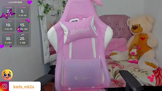 Snapshot of karla_cute01 chatting on March 18, 5:21 pm karla cute01 online show from March 18, 5:21 pm