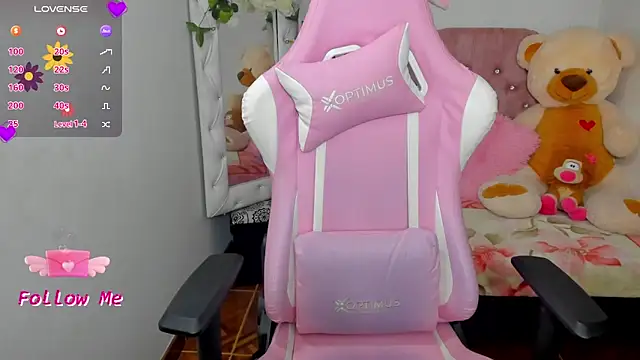 Snapshot of karla_cute01 chatting on March 22, 5:31 pm karla cute01 online show from March 22, 5:31 pm