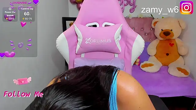 Snapshot of karla_cute01 chatting on November 16, 5:13 am karla cute01 online show from November 16, 5:13 am