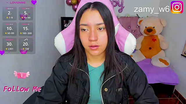 Snapshot of karla_cute01 chatting on December 4, 7:06 am karla cute01 online show from December 4, 7:06 am