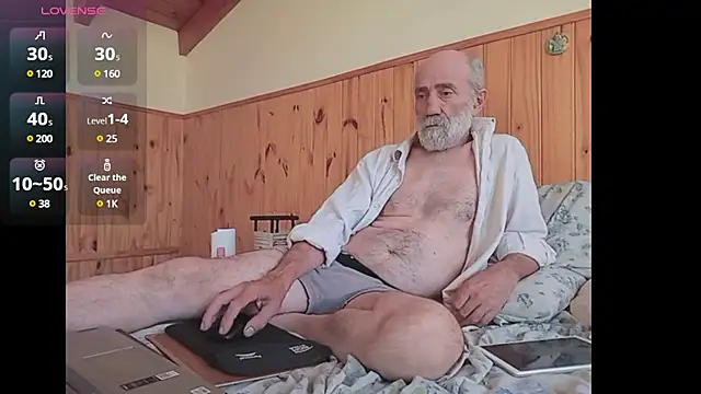 Snapshot of papifacu chatting on March 8, 4:50 pm papifacu online show from March 8, 4:50 pm