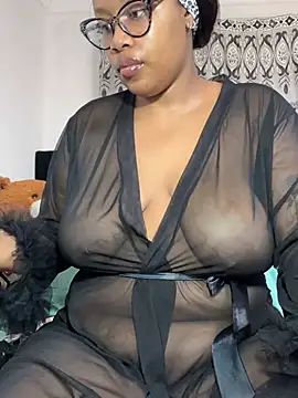 MimiCurves online show from March 24, 9:58 am