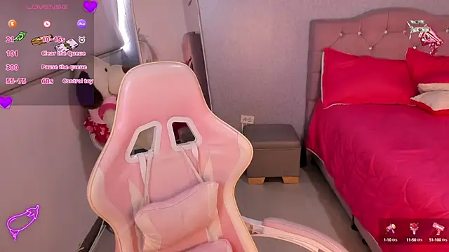 Kenia tompson01 online show from January 25, 6:24 pm