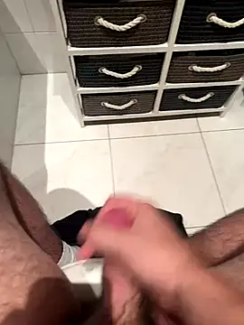 Snapshot of Deralboaus01 chatting on November 9, 6:06 pm Deralboaus01 online show from November 9, 6:06 pm