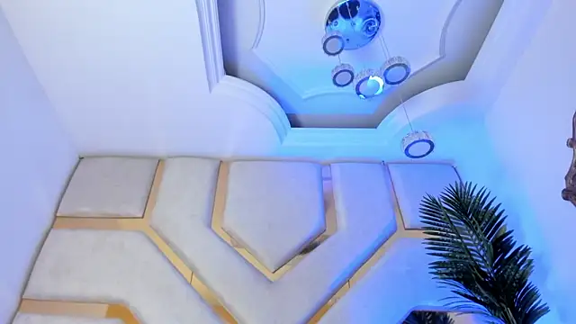 Snapshot of AilynMiller chatting on January 18, 12:35 am AilynMiller online show from January 18, 12:35 am