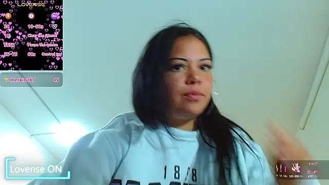 Snapshot of martinna_tay chatting on January 23, 3:26 am martinna tay online show from January 23, 3:26 am