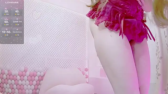 Snapshot of Sumi_y chatting on December 2, 2:28 am Sumi y online show from December 2, 2:28 am