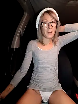 Timide girl2 online show from December 21, 6:31 am