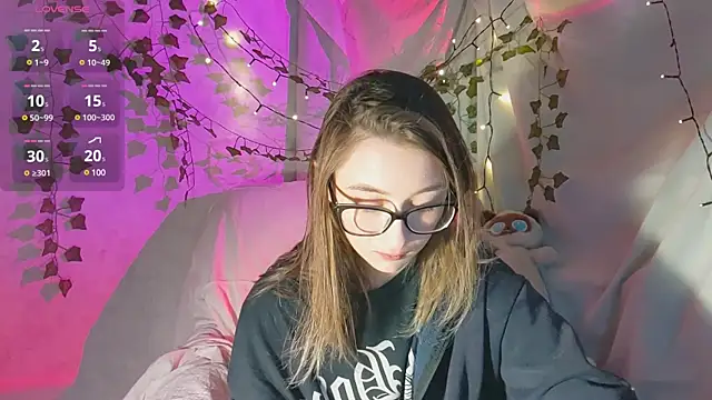 monlight  dana online show from December 7, 1:29 pm