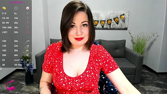 Snapshot of Emily_Midlton chatting on November 3, 1:56 pm Emily Midlton online show from November 3, 1:56 pm