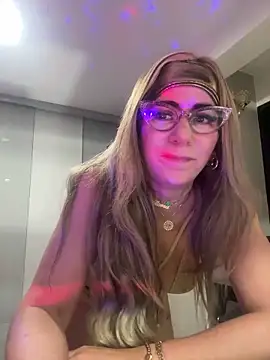 LARIANA RIVERA23 online show from February 5, 6:46 am