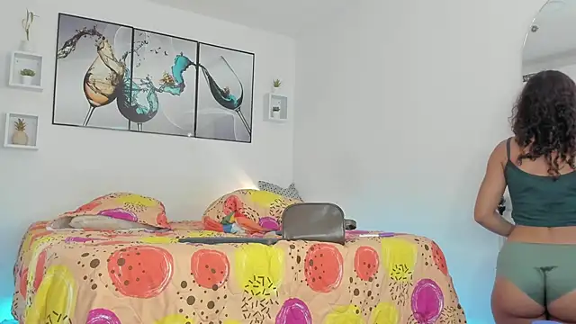 wendy alejo1712 online show from January 6, 10:37 pm