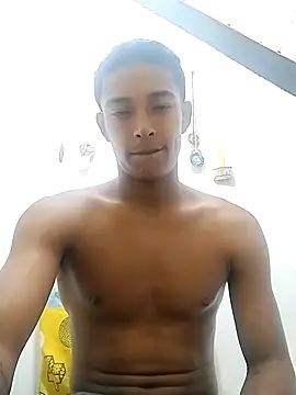 Snapshot of Demiansteven2 chatting on December 25, 11:10 pm Demiansteven2 online show from December 25, 11:10 pm