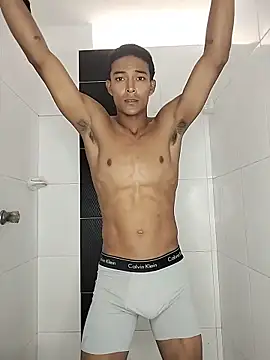 Demiansteven2 online show from May 23, 5:28 pm