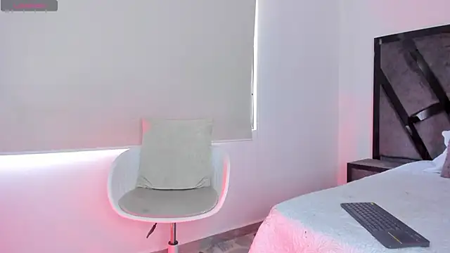 CandyMeyerss  online show from January 31, 9:37 pm