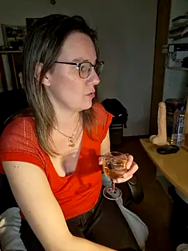 Snapshot of SpiceLea chatting on January 13, 5:55 pm SpiceLea online show from January 13, 5:55 pm