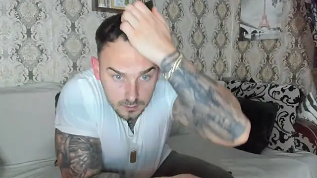 Jonmusclemaster online show from December 22, 8:58 pm