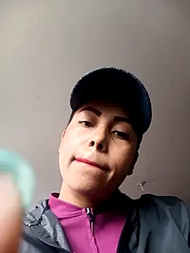  andrea30 online show from April 19, 11:09 am