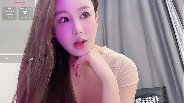 Snapshot of kittyrecalls chatting on December 3, 6:54 am kittyrecalls online show from December 3, 6:54 am