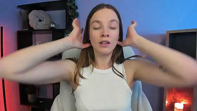 kenzie x online show from February 1, 10:26 am