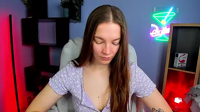 kenzie x online show from December 3, 7:49 am