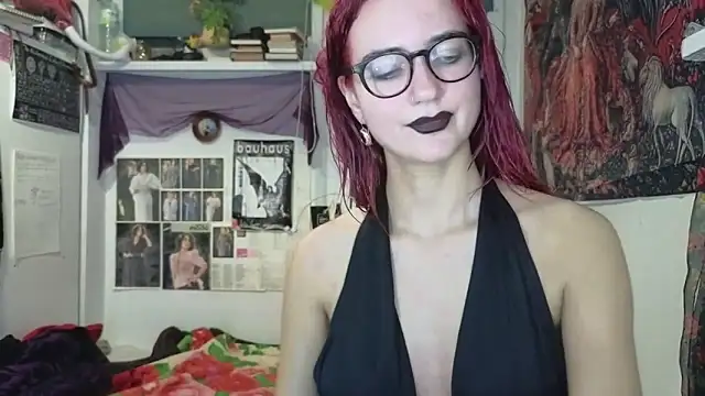 Snapshot of TatianaRomanov chatting on November 5, 7:14 pm TatianaRomanov online show from November 5, 7:14 pm