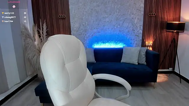 Snapshot of maryah_simons chatting on February 8, 3:10 pm maryah simons online show from February 8, 3:10 pm
