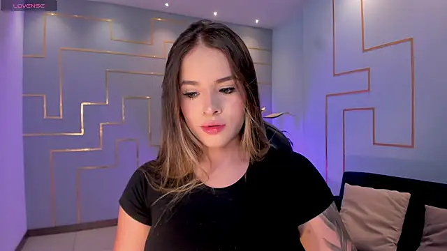 Snapshot of DonnaStonne chatting on February 20, 7:19 pm DonnaStonne online show from February 20, 7:19 pm