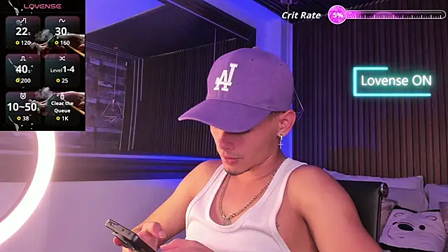 Snapshot of _white_fox_1 chatting on September 30, 8:36 pm white fox 1 online show from September 30, 8:36 pm