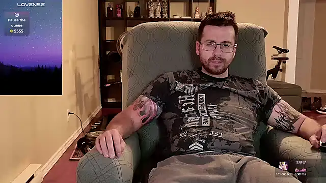 Snapshot of JayXCee_Official chatting on October 19, 2:01 am JayXCee Official online show from October 19, 2:01 am