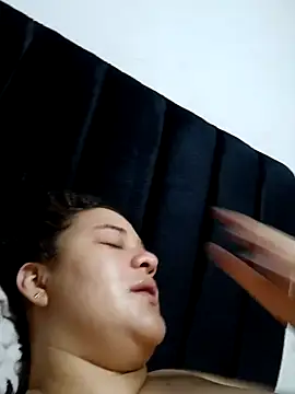 Snapshot of Liancy chatting on February 18, 10:50 pm Liancy online show from February 18, 10:50 pm