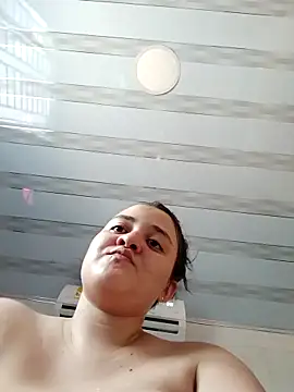 Snapshot of Liancy chatting on March 1, 7:49 pm Liancy online show from March 1, 7:49 pm