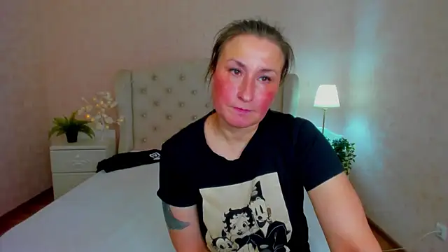 HotLiss online show from March 6, 5:46 am