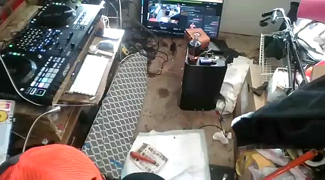 tongueispowerr6d9 online show from January 14, 3:36 pm