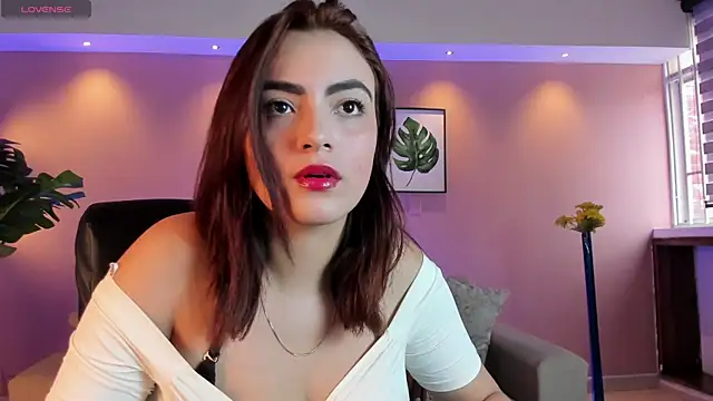 Snapshot of IsabellaaJoness chatting on March 2, 1:38 pm IsabellaaJoness online show from March 2, 1:38 pm