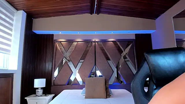 Snapshot of IsabellaaJoness chatting on March 4, 1:06 pm IsabellaaJoness online show from March 4, 1:06 pm