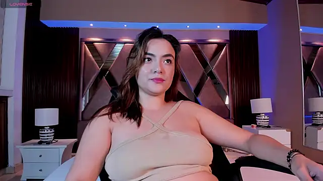 Snapshot of IsabellaaJoness chatting on November 15, 3:37 am IsabellaaJoness online show from November 15, 3:37 am