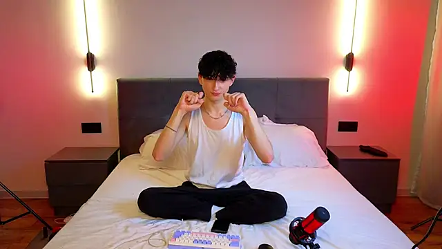 AmondCor online show from September 24, 1:14 pm