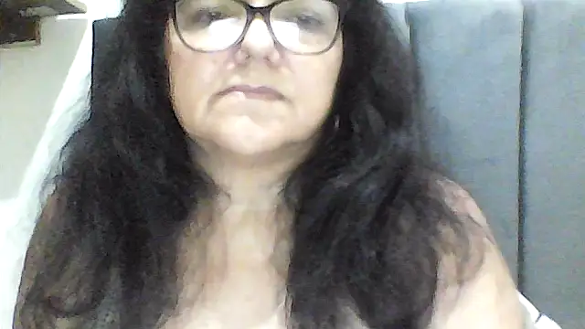 Snapshot of kassandra02 chatting on October 27, 2:26 am kassandra02 online show from October 27, 2:26 am