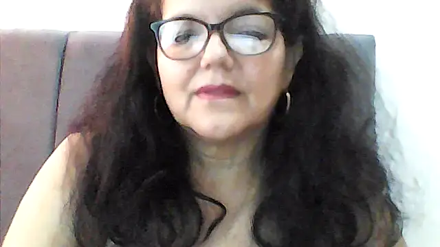 Snapshot of kassandra02 chatting on November 22, 12:59 pm kassandra02 online show from November 22, 12:59 pm
