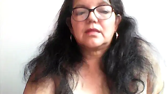 Snapshot of kassandra02 chatting on December 15, 1:26 pm kassandra02 online show from December 15, 1:26 pm