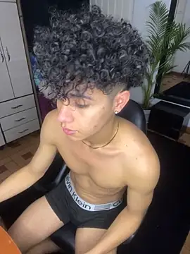 Snapshot of DavidfullOFlove chatting on November 10, 11:04 pm DavidfullOFlove online show from November 10, 11:04 pm