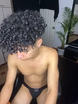 Snapshot of DavidfullOFlove chatting on November 13, 5:23 pm DavidfullOFlove online show from November 13, 5:23 pm