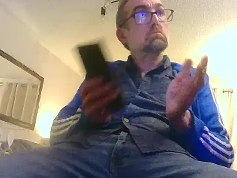 Snapshot of bibananaman chatting on January 5, 2:38 am bibananaman online show from January 5, 2:38 am