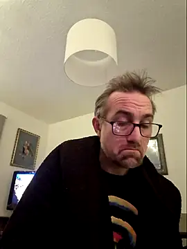 Snapshot of bibananaman chatting on January 12, 6:17 am bibananaman online show from January 12, 6:17 am