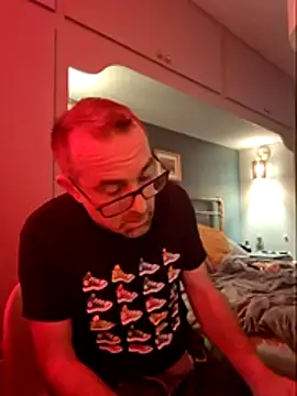 Snapshot of bibananaman chatting on October 28, 2:48 am bibananaman online show from October 28, 2:48 am