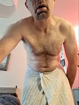 Snapshot of bibananaman chatting on October 30, 9:33 am bibananaman online show from October 30, 9:33 am